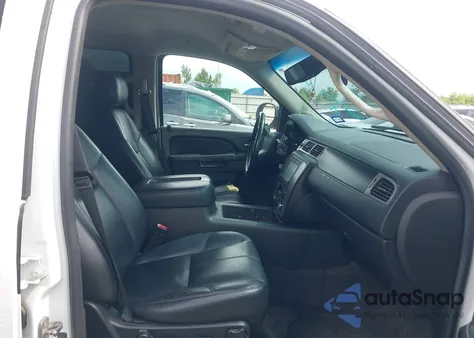 2014 GMC Yukon Slt z USA, uszkodzony, nr VIN 1GKS1CE05ER186495